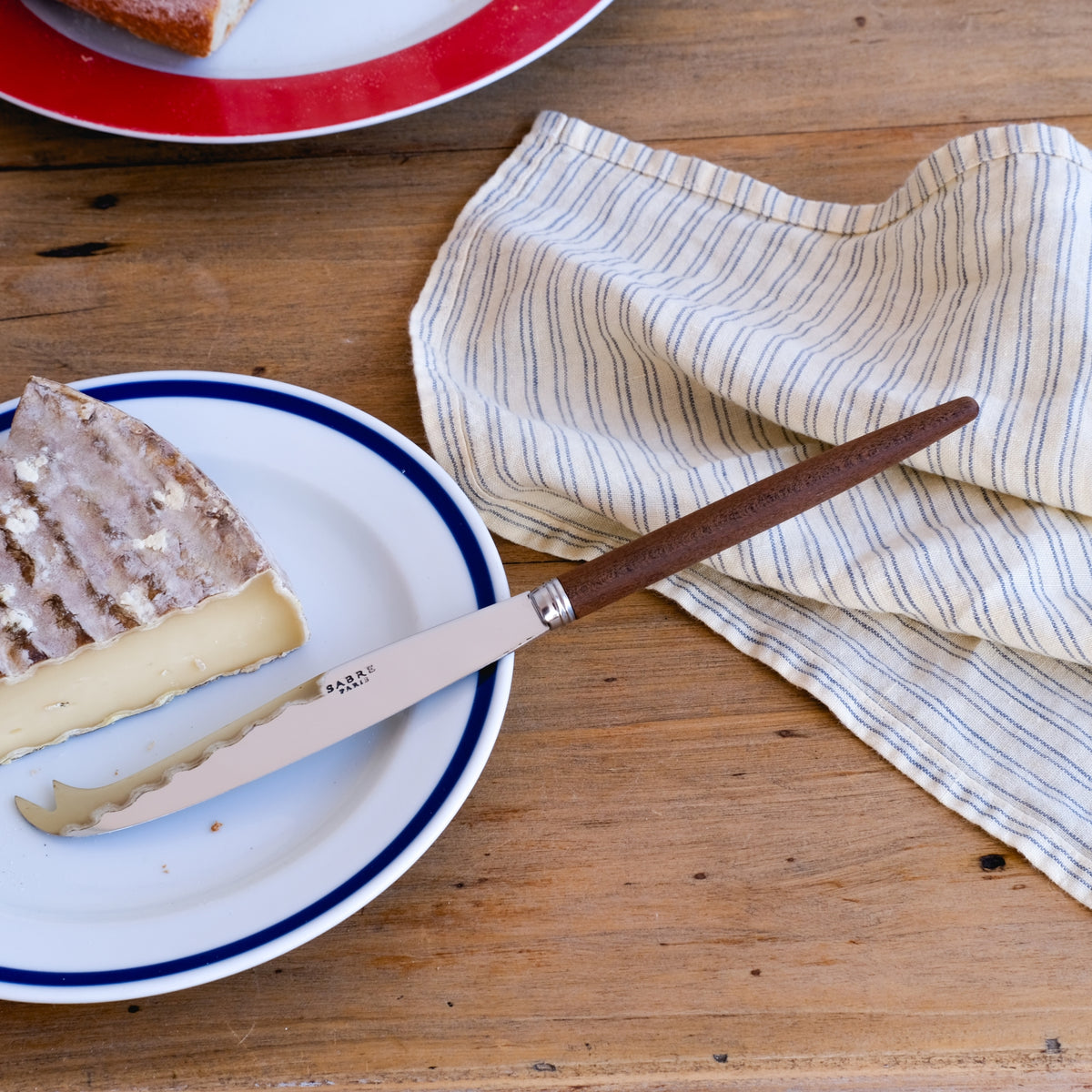 2422-022-1279-2.jpg